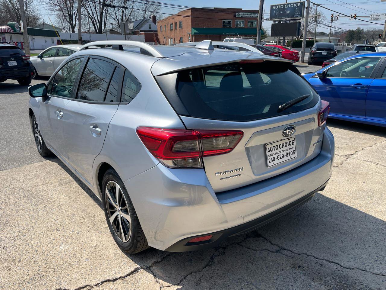 Used 2022 Subaru Impreza 2.0i Premium image 10