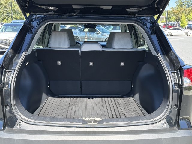 Used 2025 Toyota Corolla Cross L FWD image 20