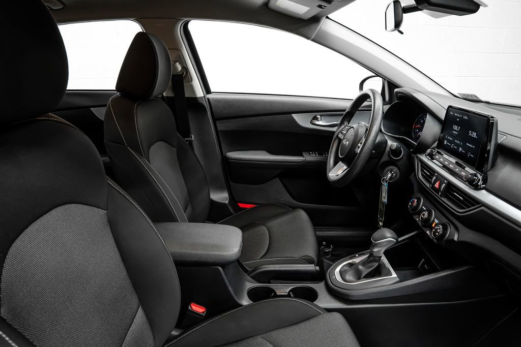 Used 2024 Kia Forte LXS image 29