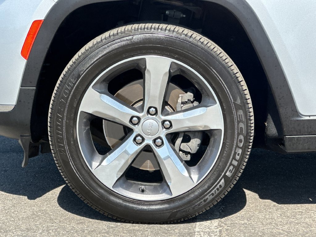 Used 2021 Jeep Grand Cherokee L Limited RWD image 25