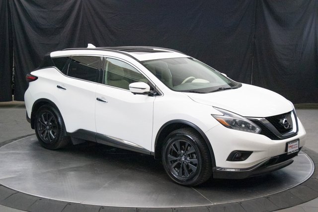 Used 2018 Nissan Murano SV w/ Premium Package image 2