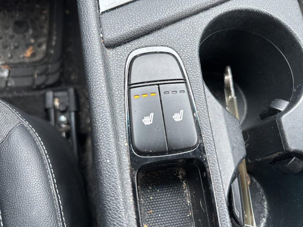 Used 2017 Kia Niro EX image 5