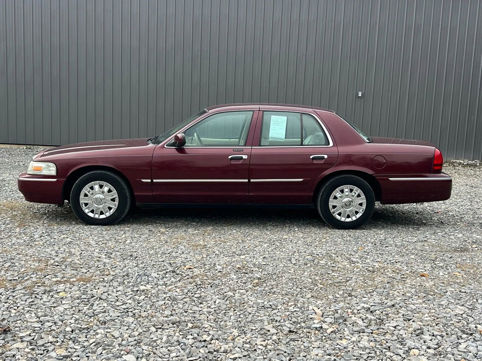 Used 2007 Mercury Grand Marquis GS image 6