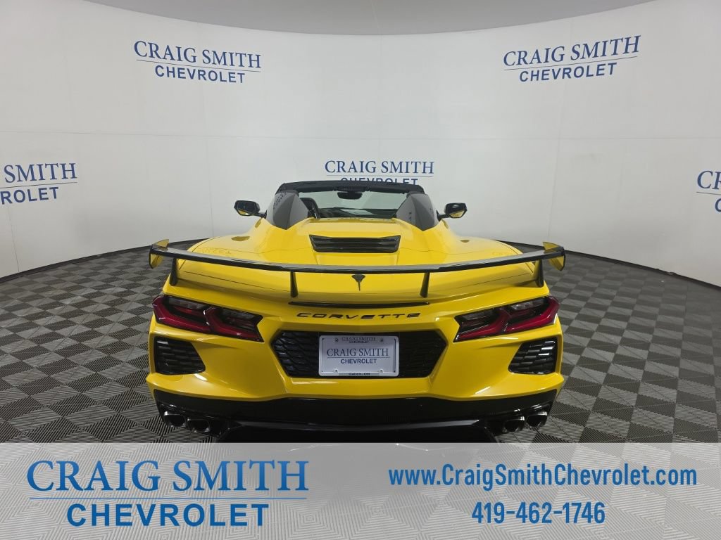 Used 2025 Chevrolet Corvette Stingray Premium Conv w/ Z51 Performance Package RWD image 4