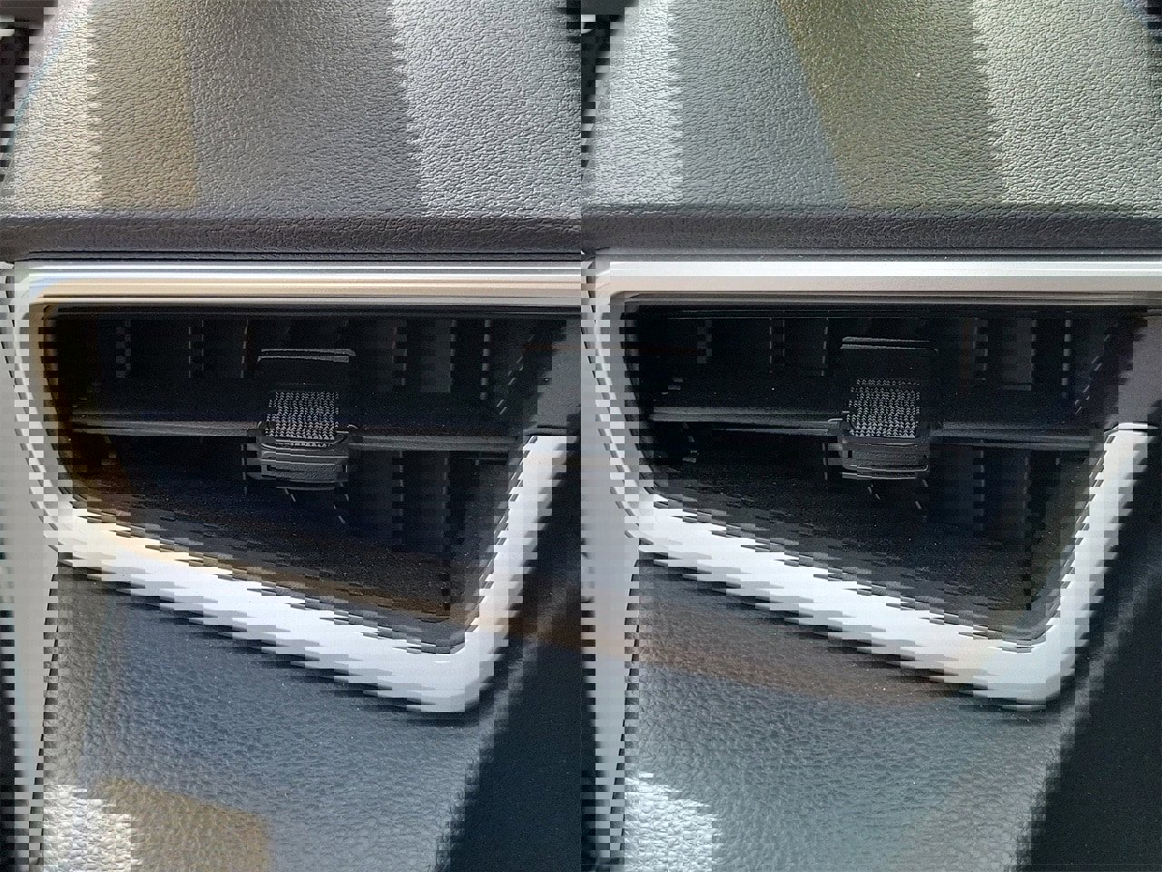 Used 2023 Toyota Corolla LE image 30