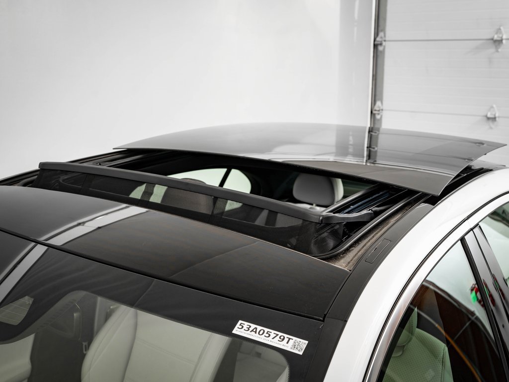 Used 2024 Mercedes-Benz C 300 4MATIC Sedan image 14