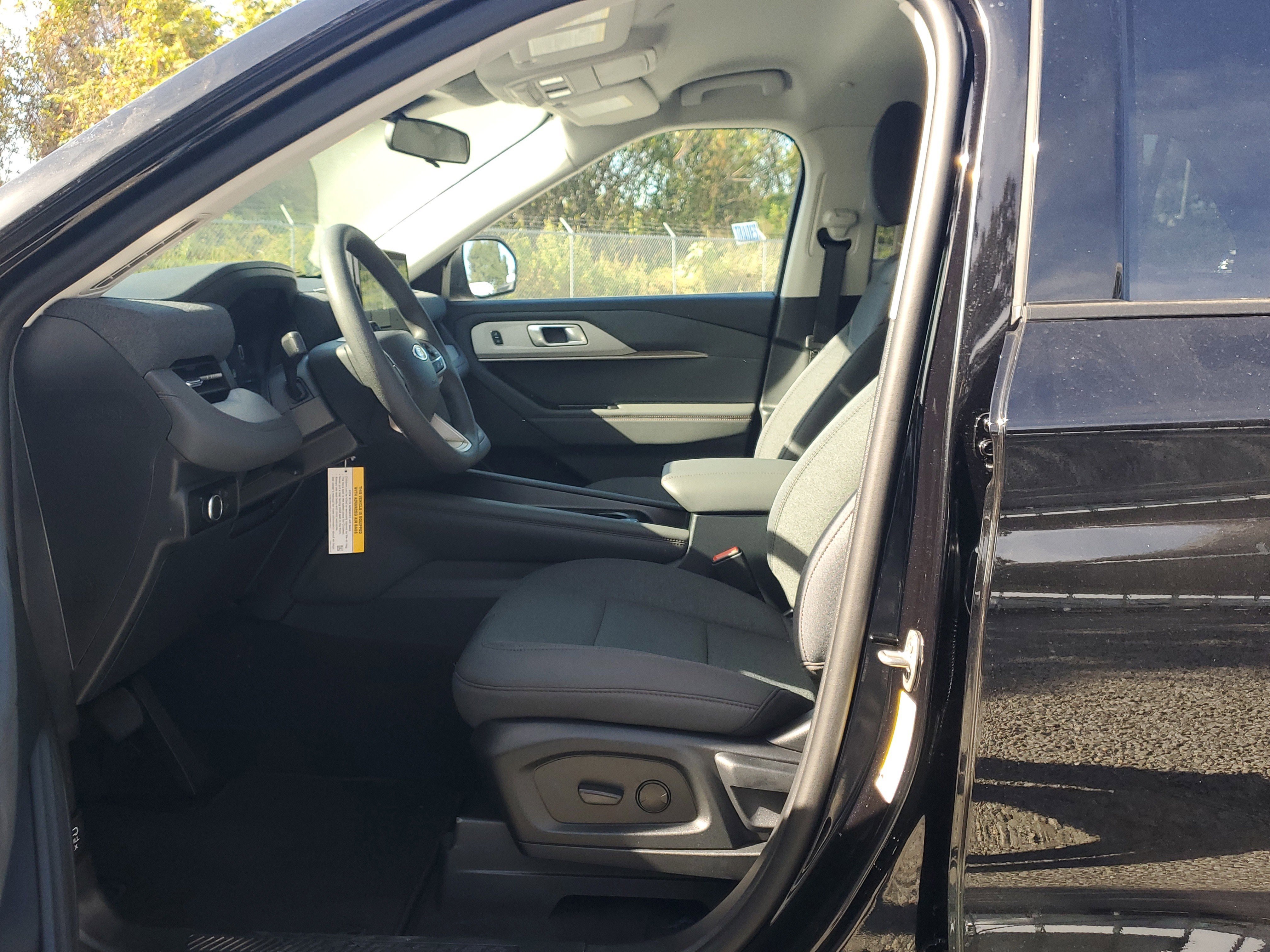 New 2026 Ford Explorer Active image 19