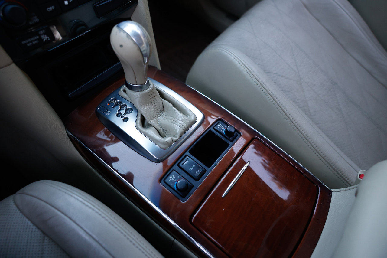 Used 2009 INFINITI FX35 AWD w/ Navigation Pkg image 35