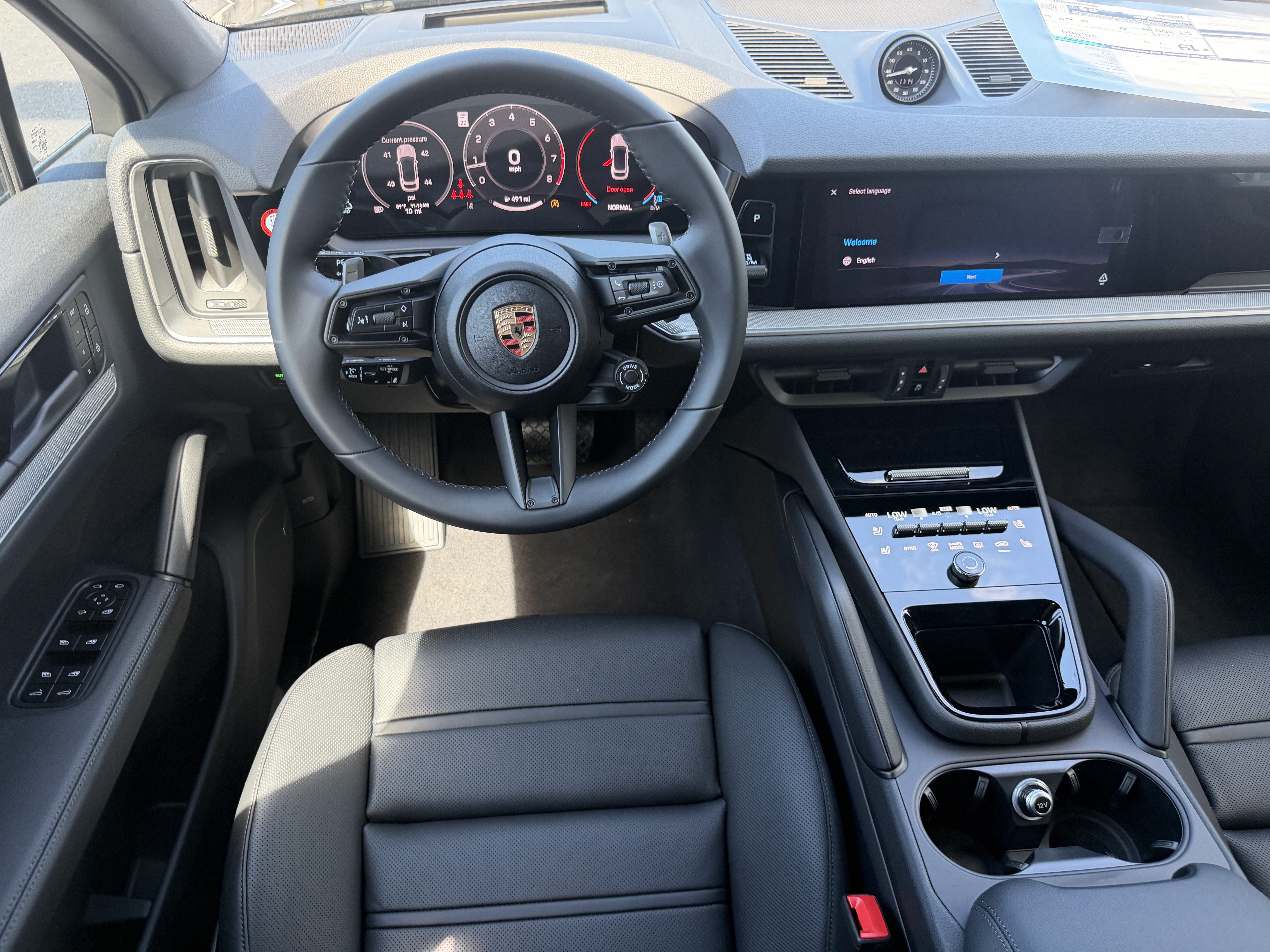 New 2026 Porsche Cayenne Coupe AWD/4WD image 17