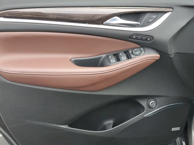 Certified 2018 Buick Enclave Avenir w/ Avenir Technology Package FWD image 16
