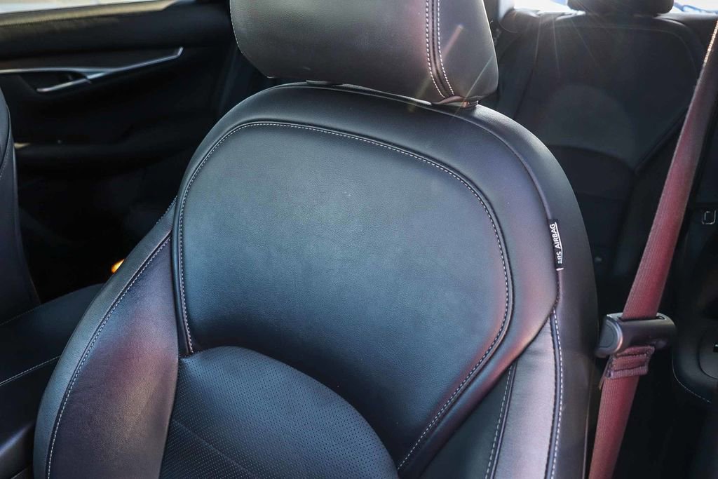 Used 2022 INFINITI QX50 Luxe w/ Appearance Package image 29