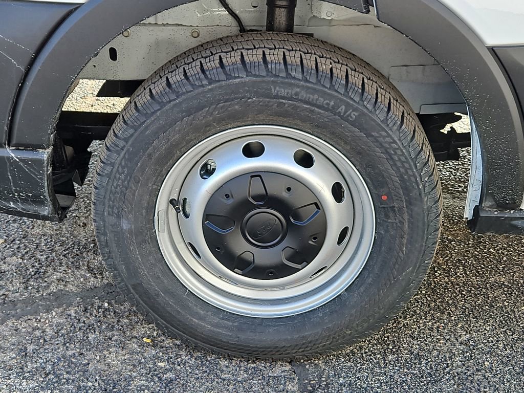 New 2026 Ford Transit 250 148 Medium Roof image 17