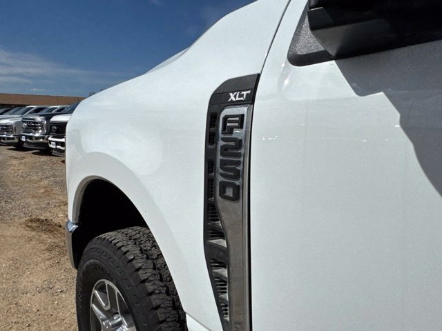 Used 2025 Ford F250 XLT w/ FX4 Off-Road Package AWD/4WD image 9