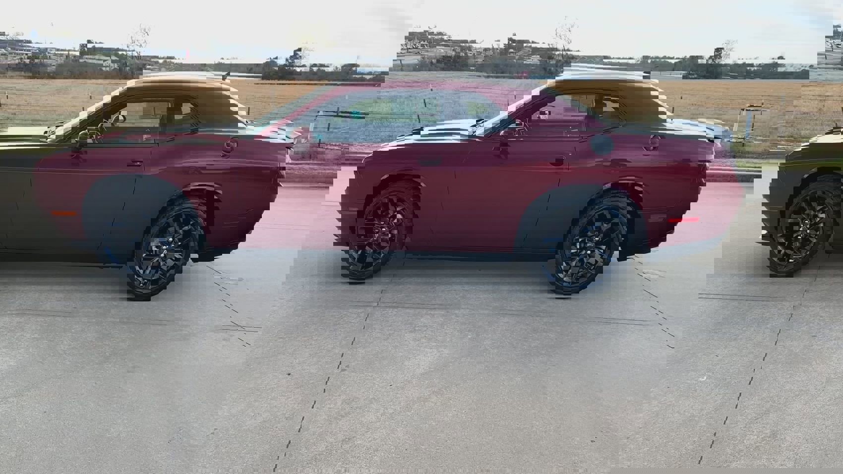 Used 2023 Dodge Challenger SXT w/ Blacktop Package image 6