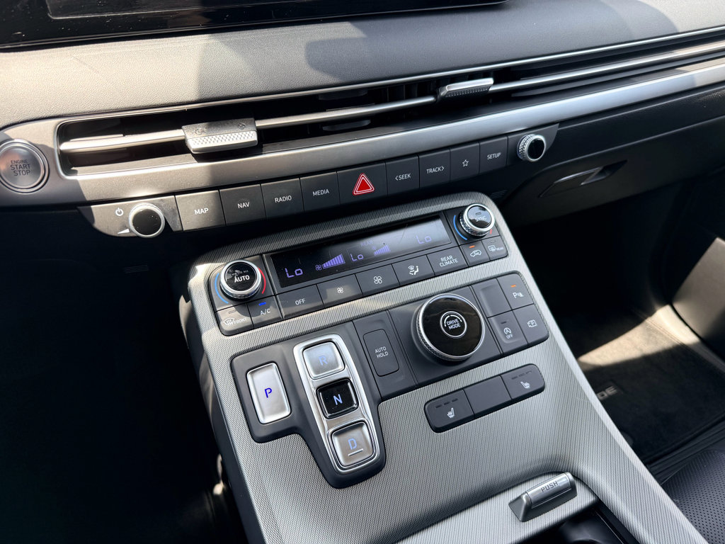Used 2024 Hyundai Palisade SEL FWD image 19