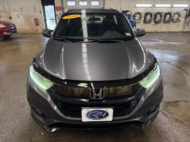 Used 2019 Honda HR-V Sport image 2