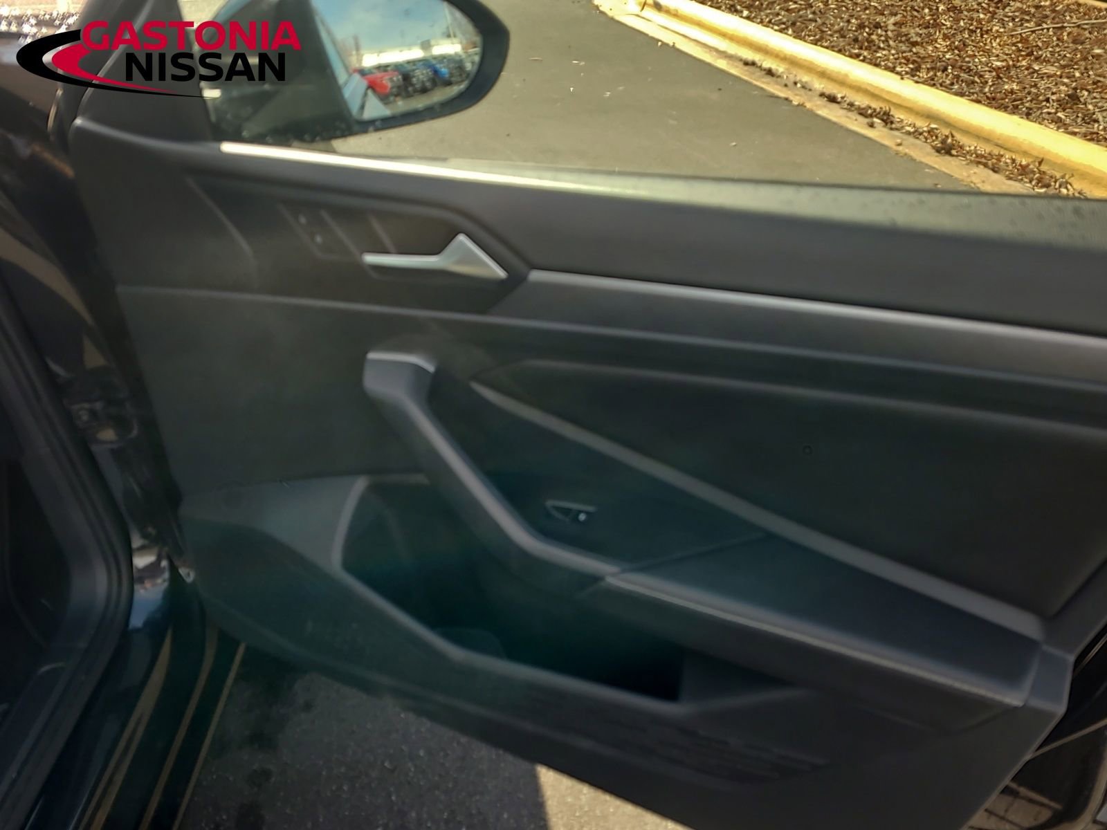 Used 2024 Volkswagen Jetta SE image 21