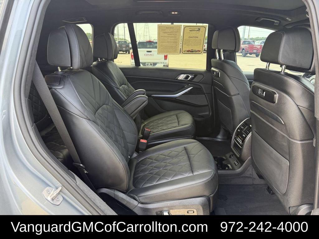 Used 2025 BMW X7 xDrive40i w/ M Sport Package AWD/4WD image 35