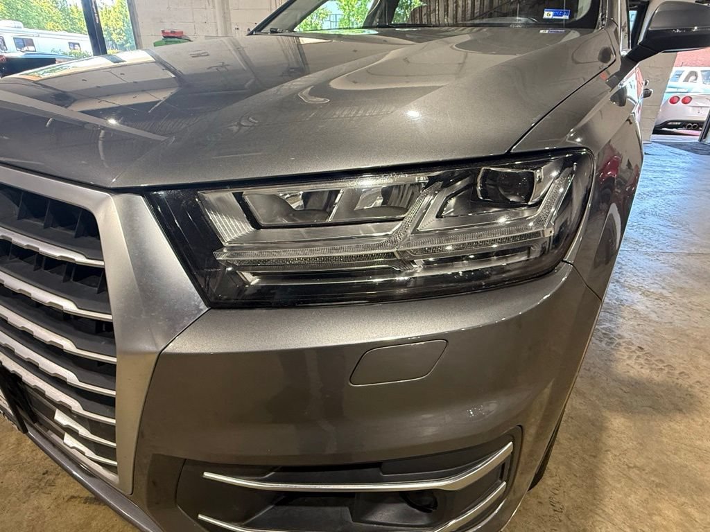 Used 2017 Audi Q7 3.0T Premium Plus AWD/4WD image 9