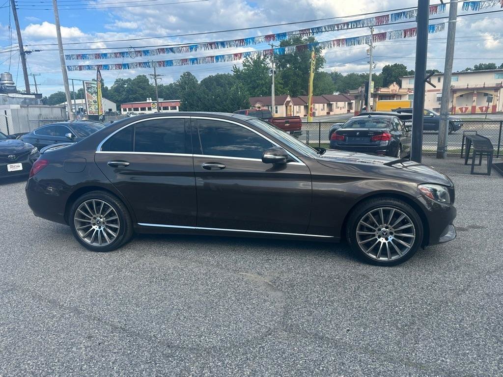 Used 2015 Mercedes-Benz C 300 4MATIC Sedan image 5