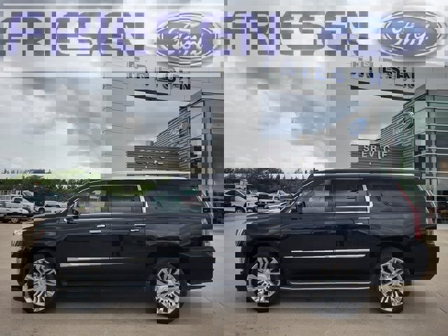 Used 2016 Cadillac Escalade ESV Platinum image 4