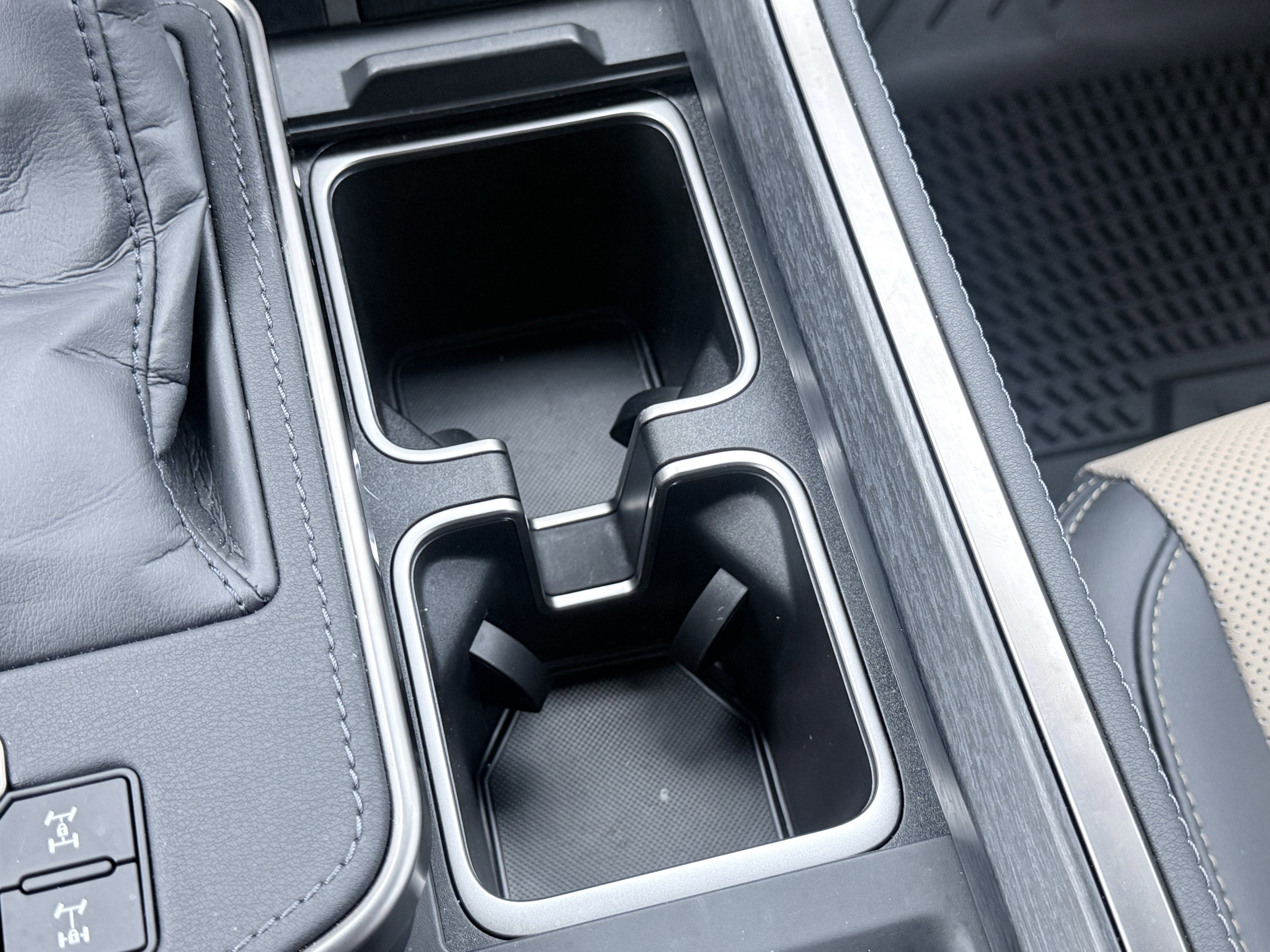 Used 2025 Lexus GX 550 image 69