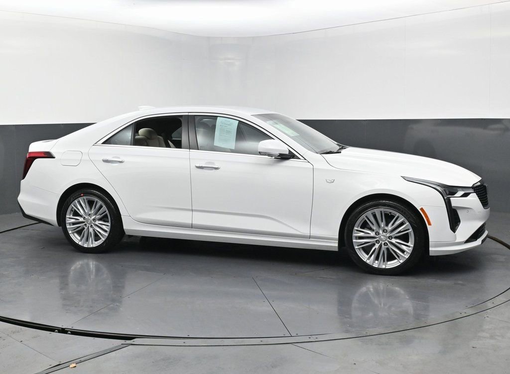 Used 2025 Cadillac CT4 Premium Luxury image 6