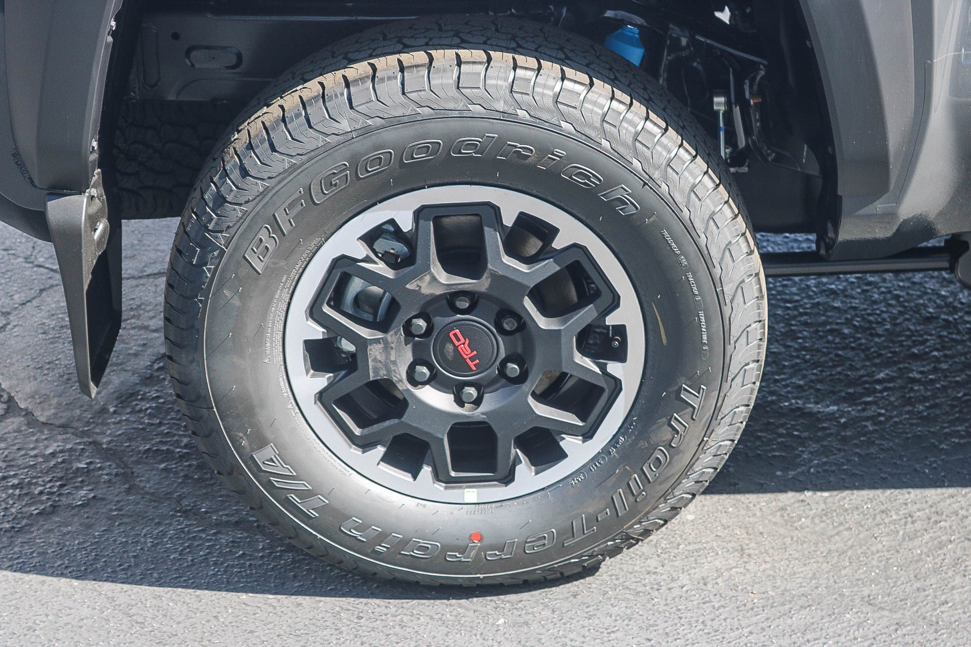 New 2026 Toyota Tacoma TRD Off-Road AWD/4WD image 12