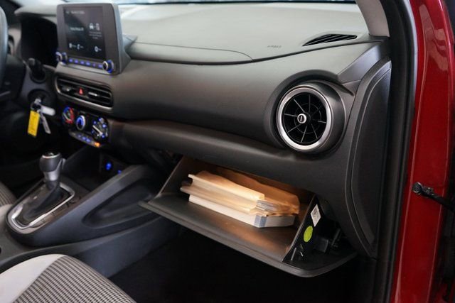 Used 2022 Hyundai Kona SE image 40