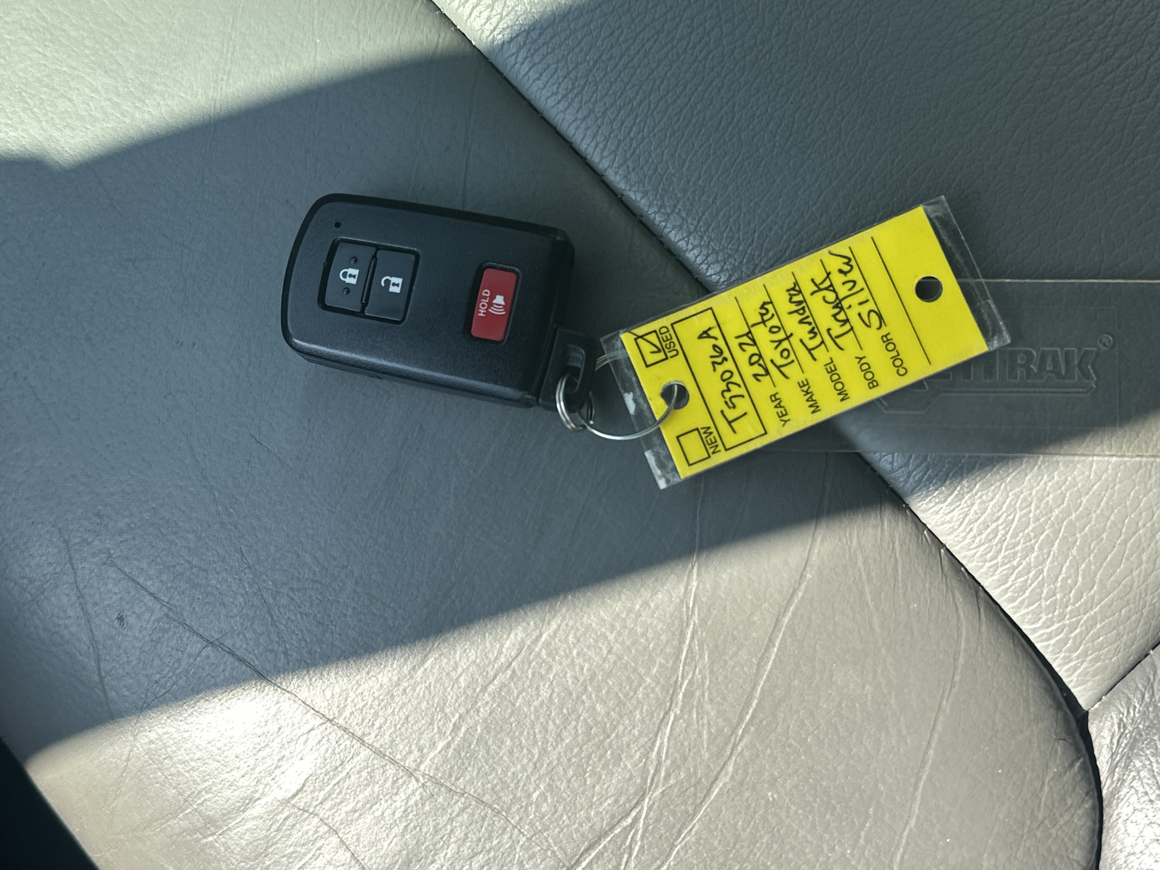 Used 2021 Toyota Tundra Limited AWD/4WD image 34