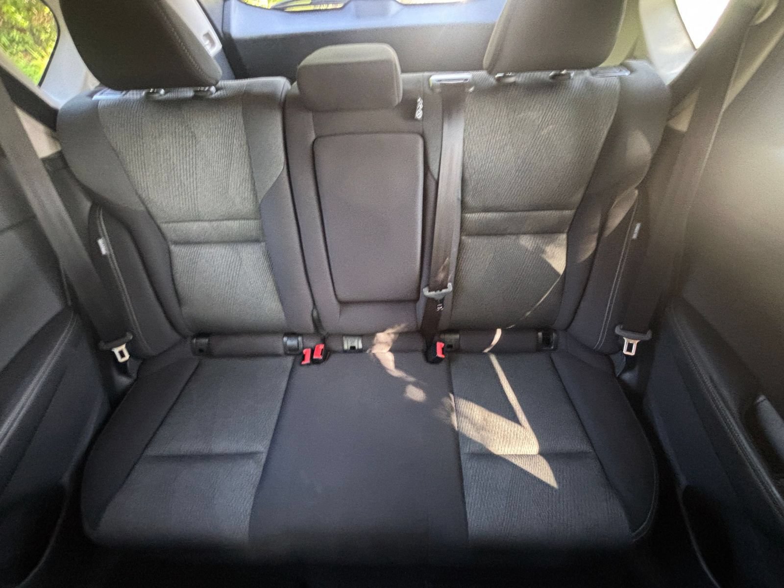 Used 2025 Nissan Rogue SV AWD/4WD image 39