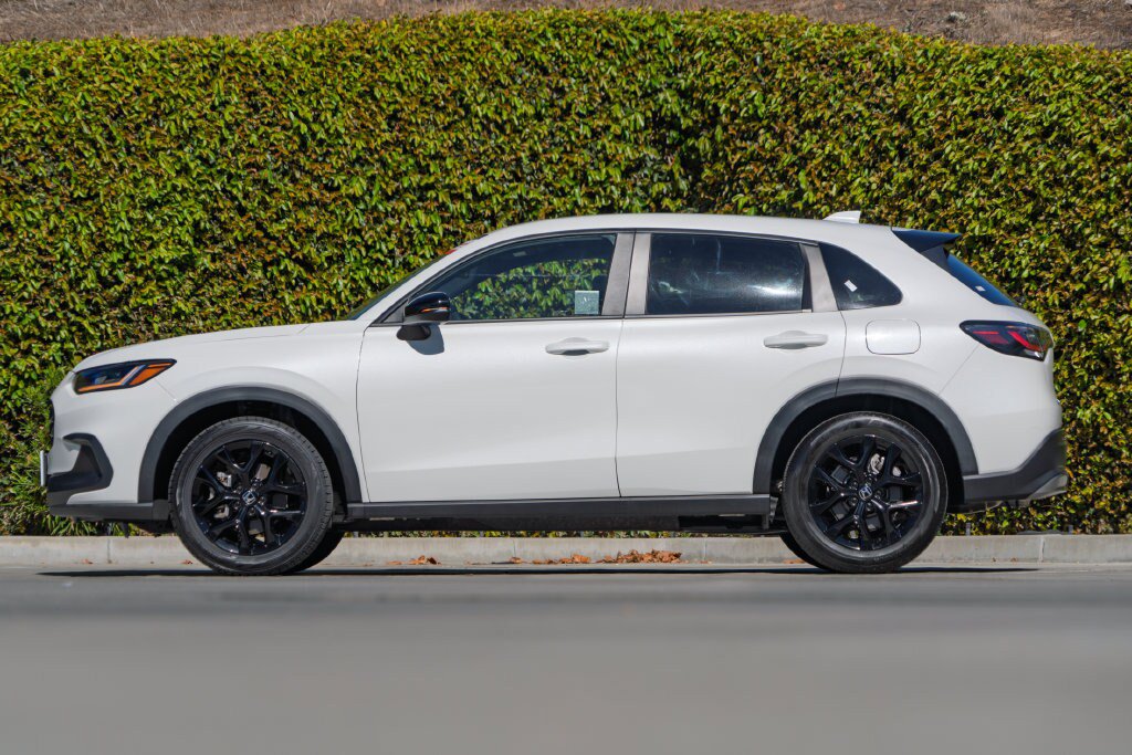 Used 2025 Honda HR-V Sport image 7