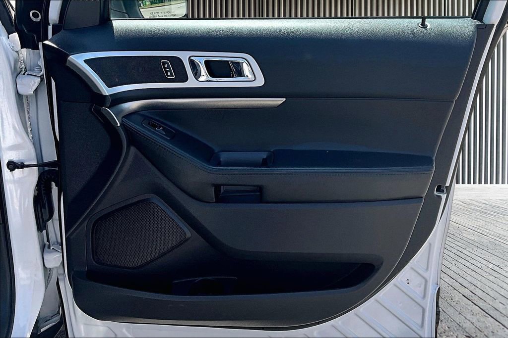 Used 2015 Ford Explorer Sport w/ Equipment Group 401A AWD/4WD image 25