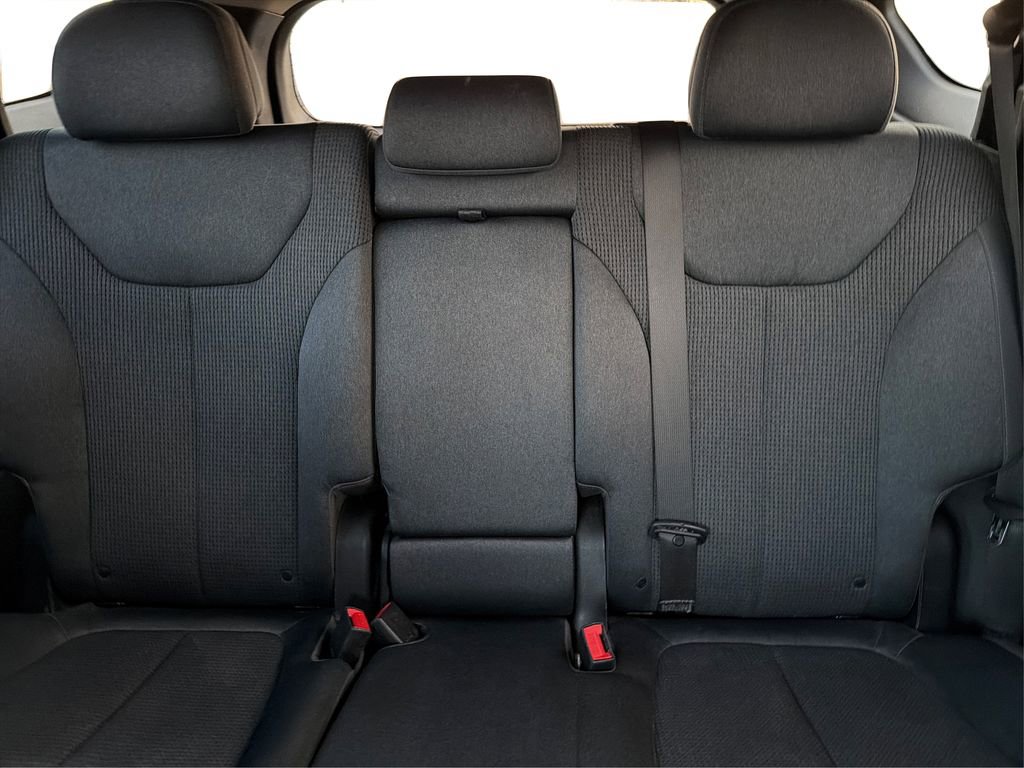 Used 2019 Hyundai Santa Fe SE image 15