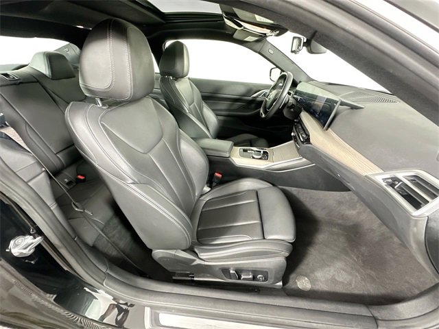 Used 2025 BMW 430i xDrive Coupe w/ Premium Package image 29
