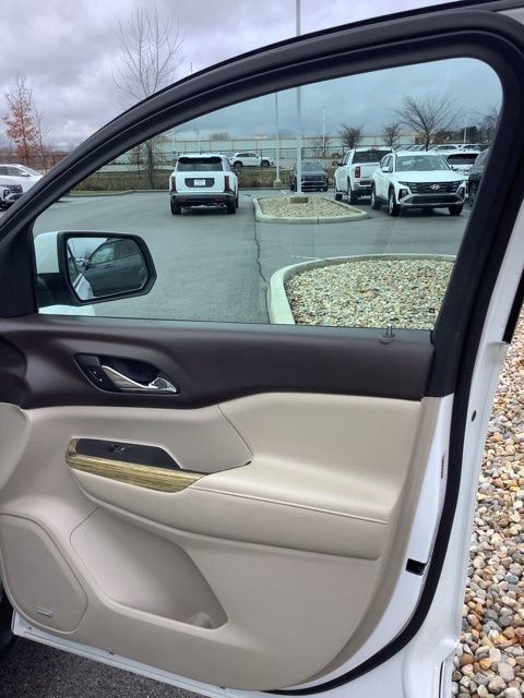 Used 2018 GMC Acadia Denali w/ Technology Package image 23