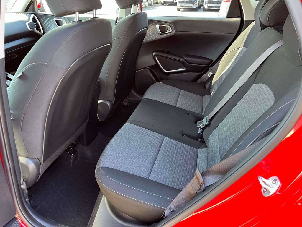 Used 2020 Kia Soul S FWD image 6