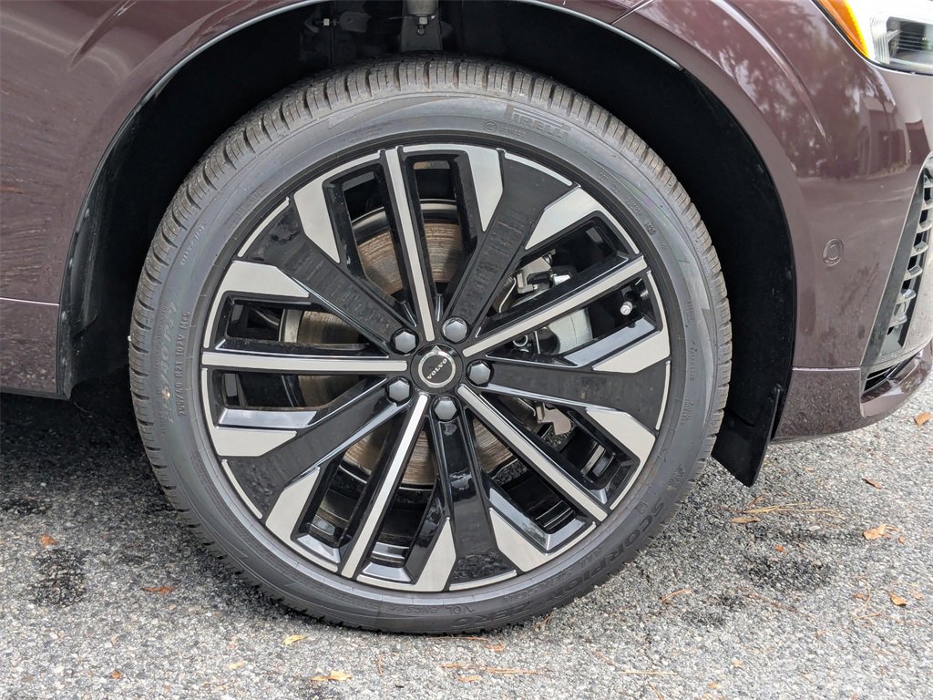 New 2026 Volvo XC60 T8 Ultra w/ Protection Package Premier image 12
