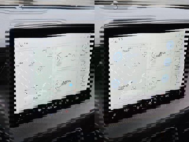 New 2025 Ford Maverick Lariat w/ Black Appearance Package image 55