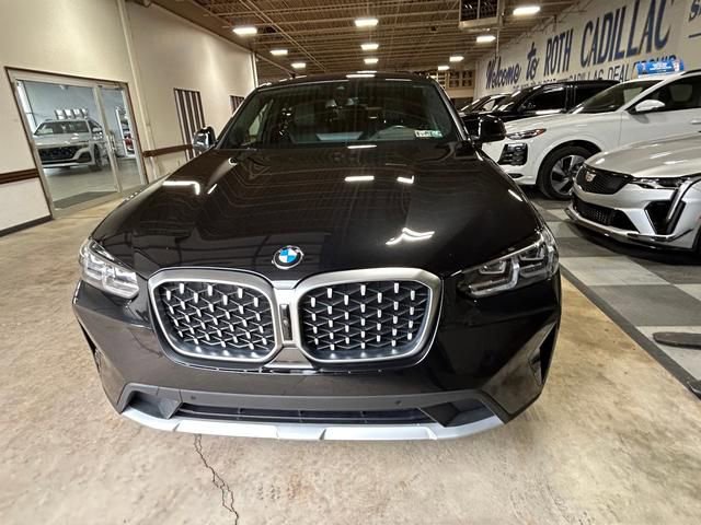 Used 2023 BMW X4 xDrive30i w/ Premium Package image 8
