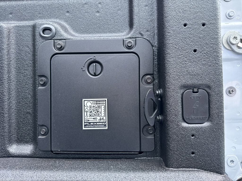 New 2025 Ford Maverick XLT image 7