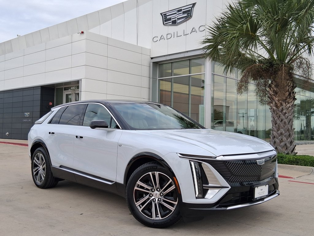 New 2027 Cadillac Lyriq Luxury RWD image 1