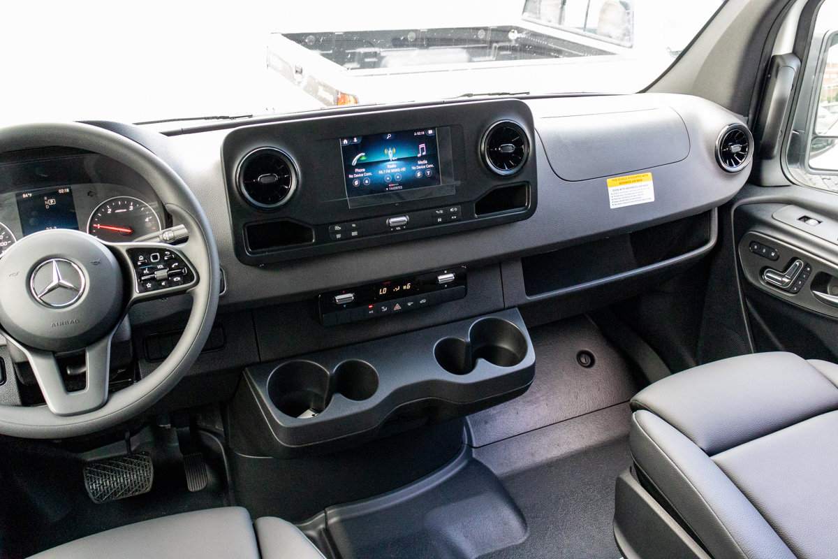 Used 2024 Mercedes-Benz Sprinter 2500 image 20