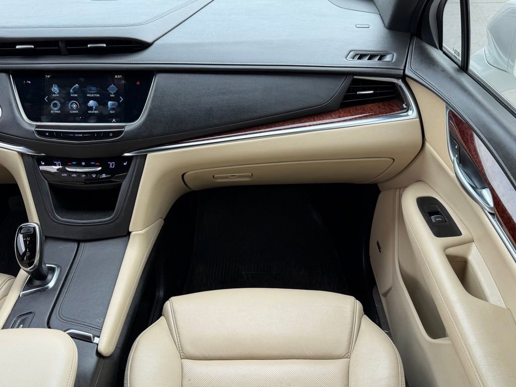 Used 2019 Cadillac XT5 Luxury FWD image 9