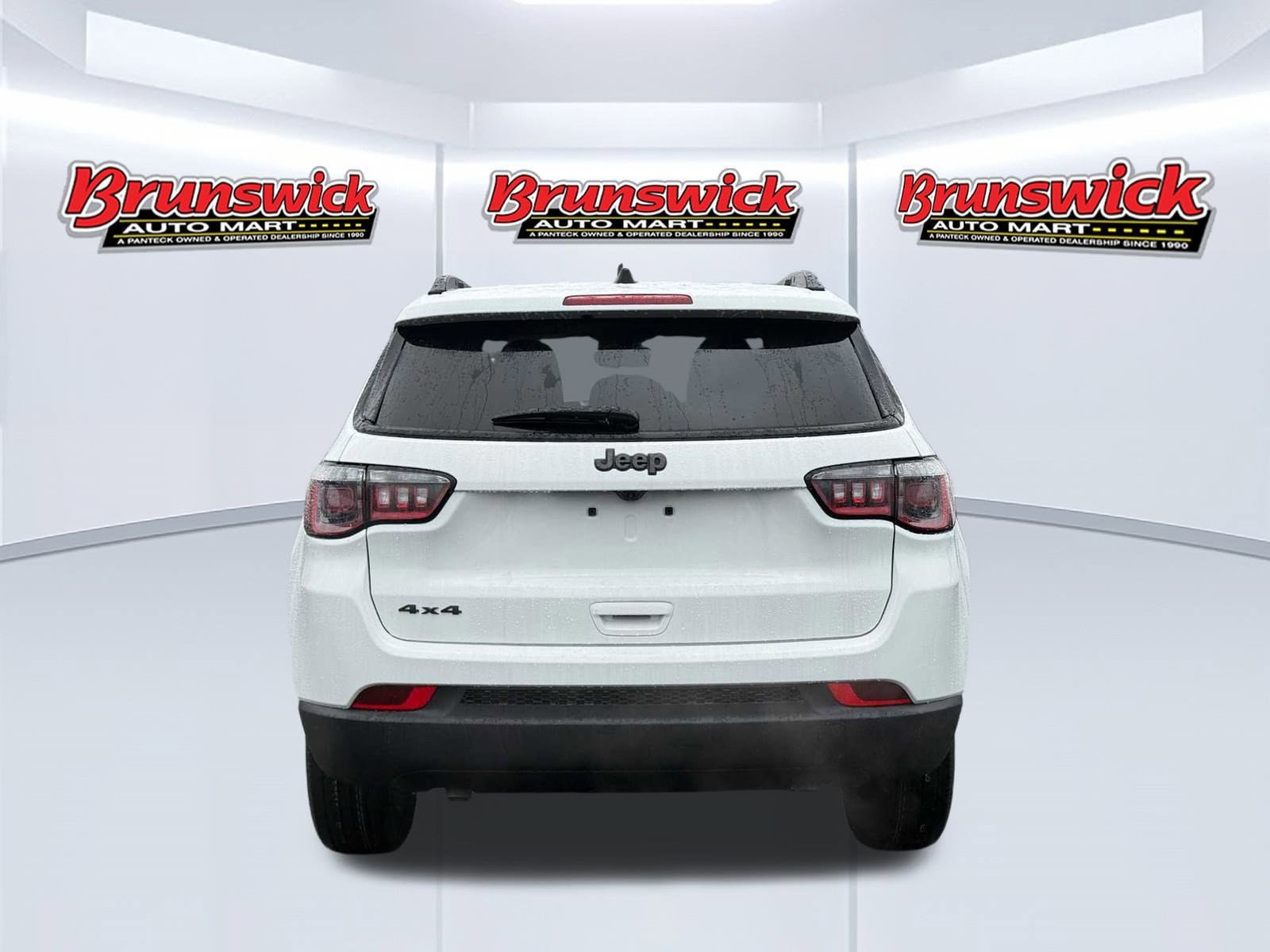 New 2026 Jeep Compass Latitude AWD/4WD image 5