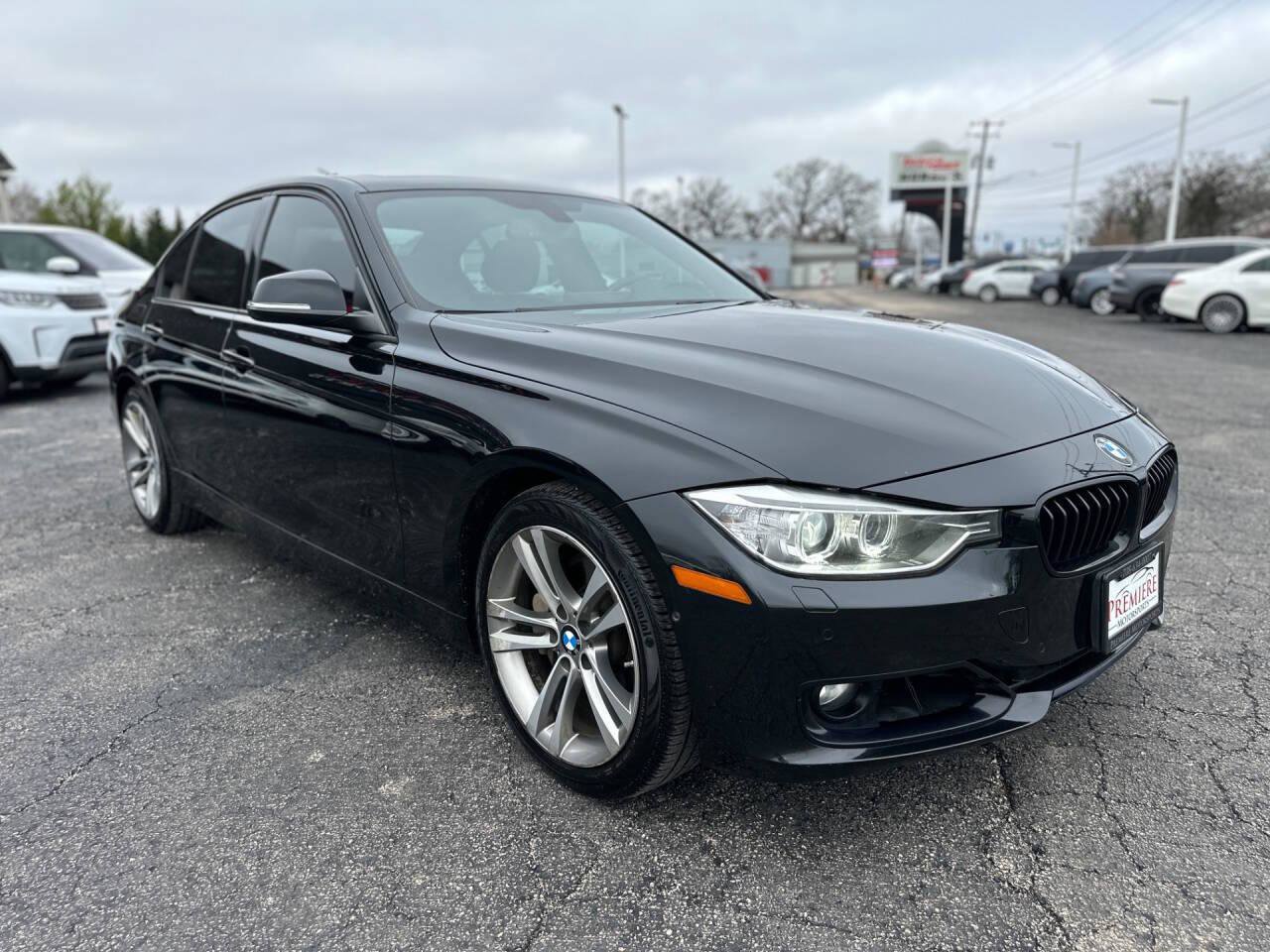 Used 2013 BMW 335i xDrive Sedan AWD/4WD image 7