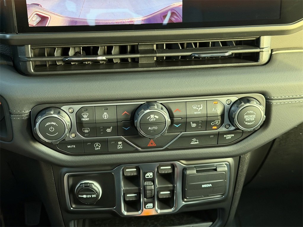 New 2026 Jeep Gladiator Sport image 18