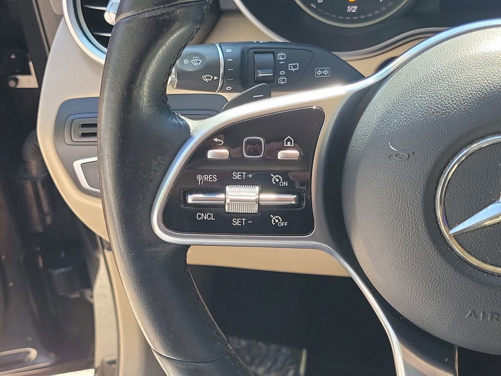 Used 2020 Mercedes-Benz GLC 300 4MATIC image 32