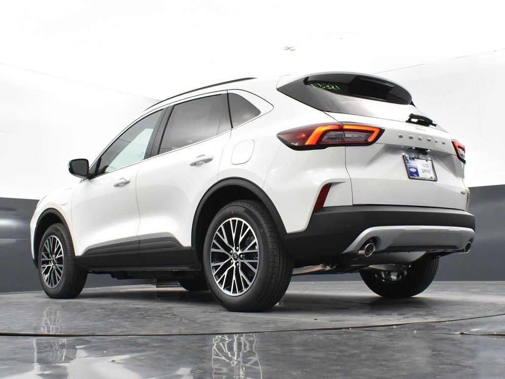 New 2025 Ford Escape SE image 34