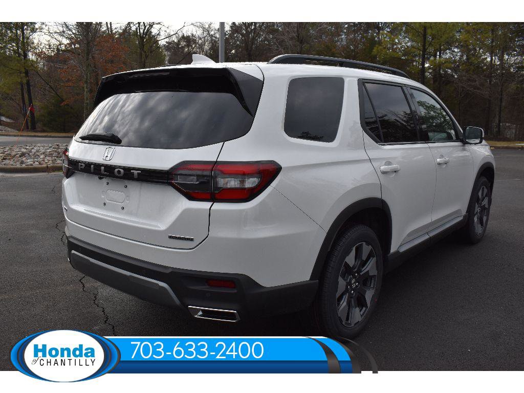 New 2026 Honda Pilot Touring image 7
